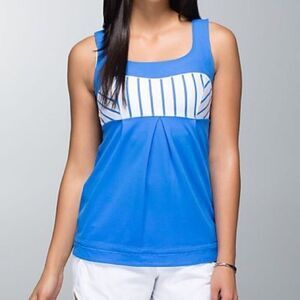 Lululemon Elevate Tank Blue White Striped Athleticwear Size Woman's 4